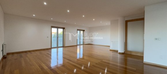 4 bedrooms Apartment in Vila Nova de Gaia, Portugal No. 114044 5
