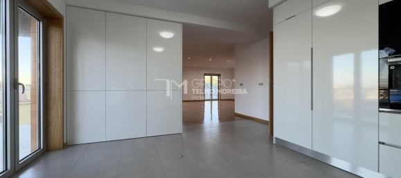 4 bedrooms Apartment in Vila Nova de Gaia, Portugal No. 114044 17