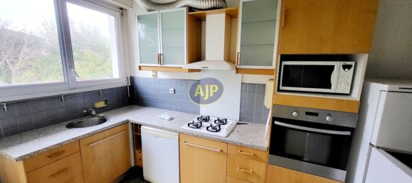 5 bedrooms House in Talence, France No. 99038 4