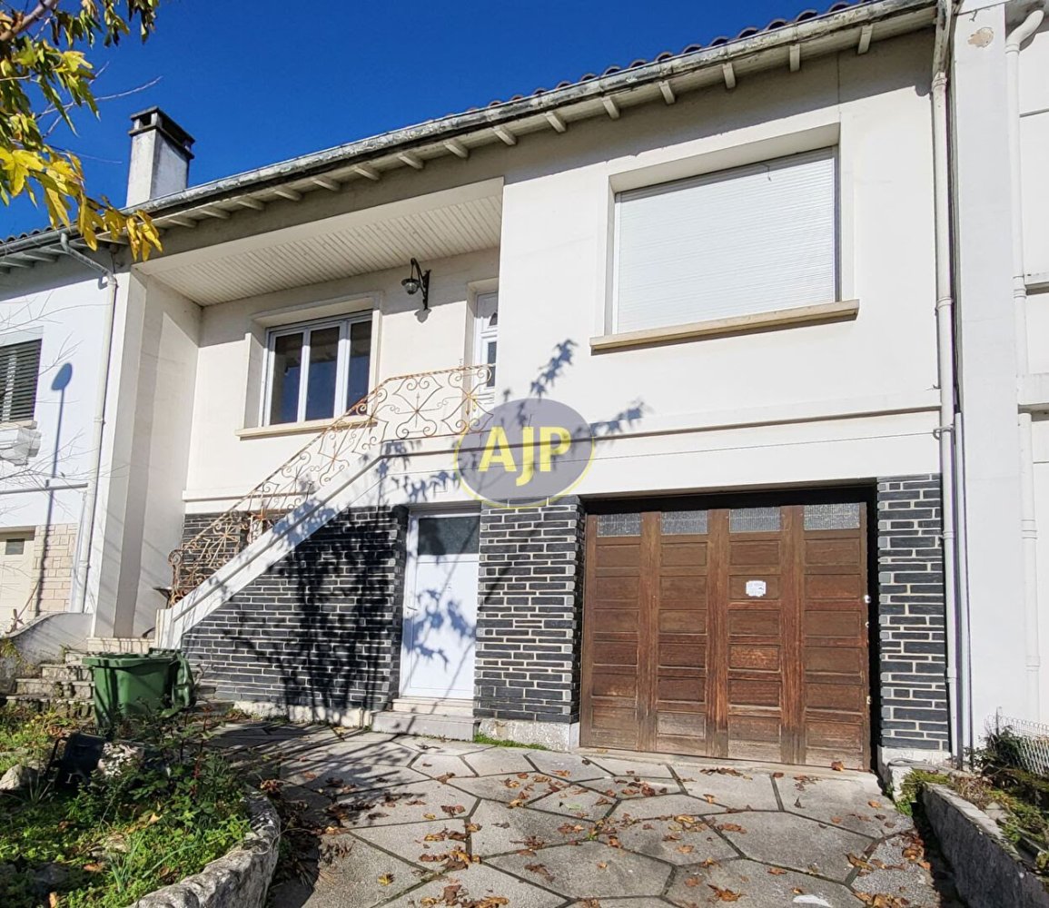 5 bedrooms House in Talence, France No. 99038