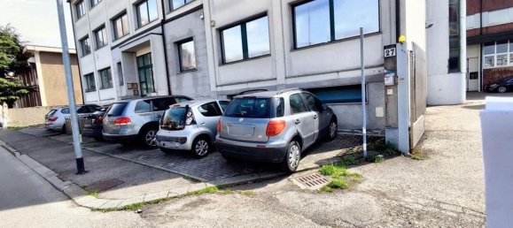 317m² Office in Trezzano sul Naviglio, Italy No. 381429 17
