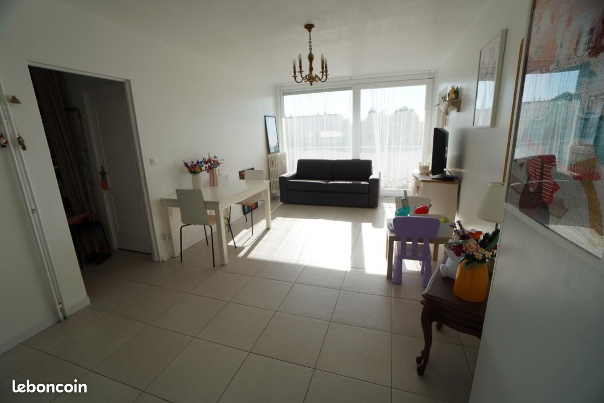 3 chambres Appartement à Chevigny-Saint-Sauveur, France No. 339764
