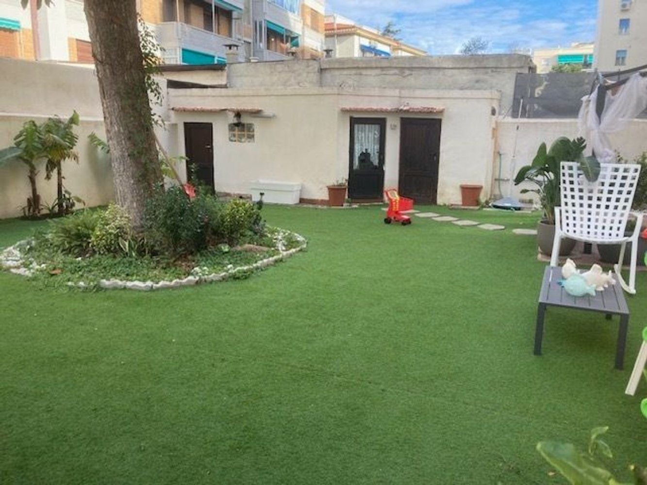 5 rooms Apartment in Livorno, Italy No. 48943