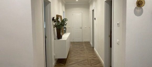 5 rooms Apartment in Livorno, Italy No. 48943 6