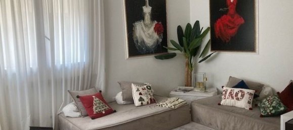 5 rooms Apartment in Livorno, Italy No. 48943 4