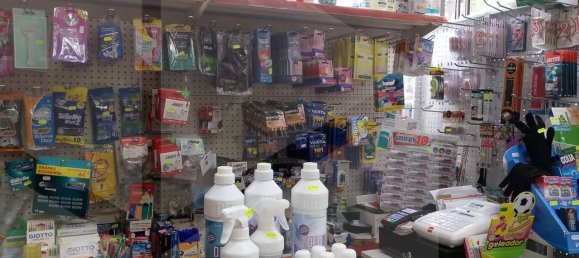 1 room Commercial property in Bari, Italy No. 20438 2