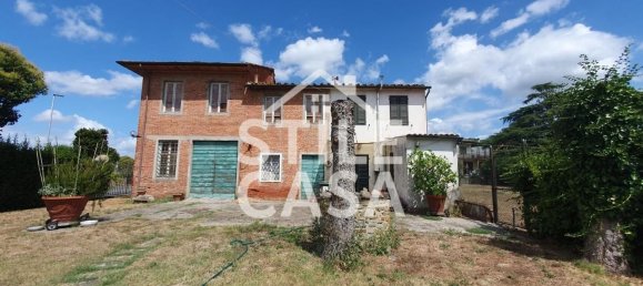 5 rooms House in Porcari, Italy No. 280048 9