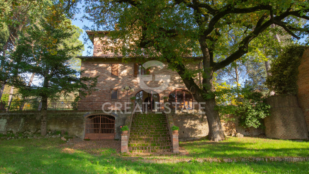 4 Schlafzimmer Villa in Castiglione del Lago, Italy, Nr. 138198