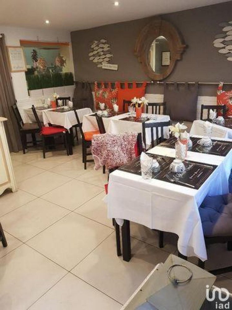 45m² Factory in Montmorency, France No. 19574