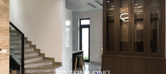 4 bedrooms Villa in Tay Ho, Vietnam No. 1171 4