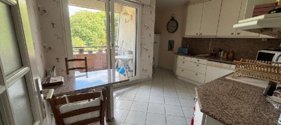 2 bedrooms Apartment in Le Raincy, France No. 292000 8