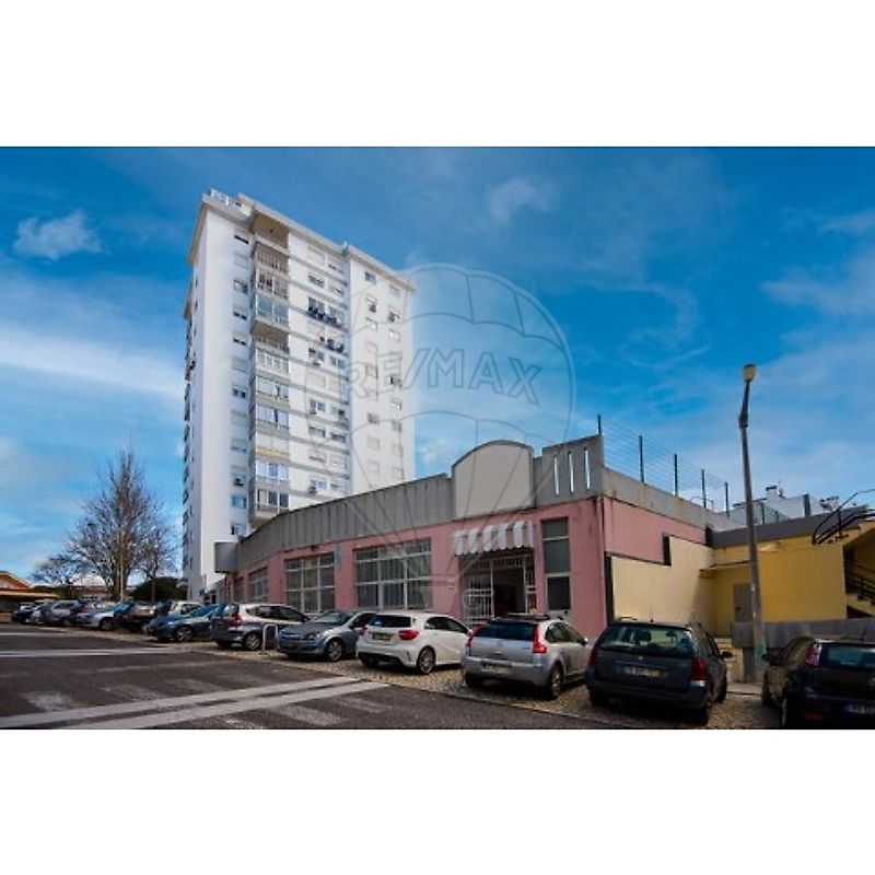 1158m² Commercial property in Cascais, Portugal No. 76534