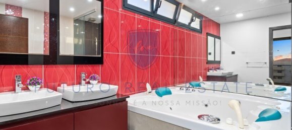 3 bedrooms Villa in Funchal, Portugal No. 25092 14