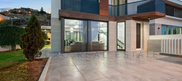 3 bedrooms Villa in Funchal, Portugal No. 25092 31