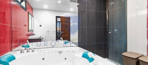 3 bedrooms Villa in Funchal, Portugal No. 25092 15