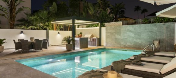 3 غرف نوم فيلا في Marbella, Spain رقم 108999 2