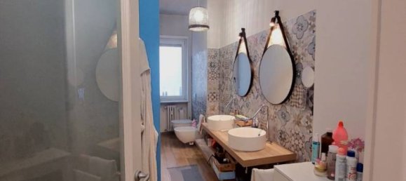 2 bedrooms Apartment in Turin, Italy No. 276789 34