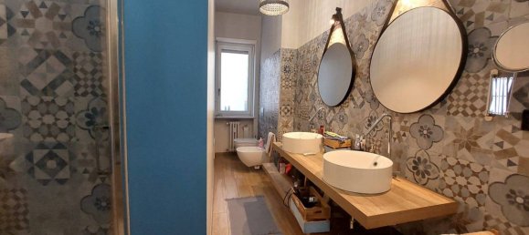 2 bedrooms Apartment in Turin, Italy No. 276789 38