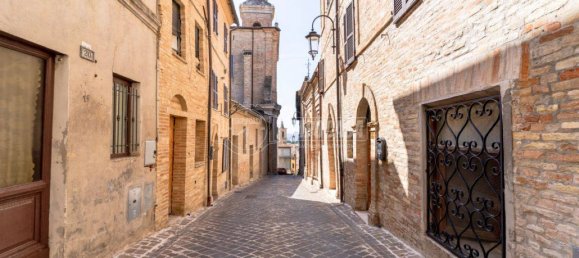 Дом с 3 спальнями в Монте Сан Джусто, Италия № 123174 7