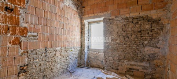 Дом с 3 спальнями в Монте Сан Джусто, Италия № 123174 18