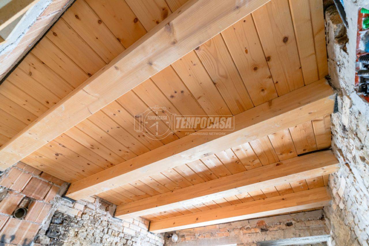 Дом с 3 спальнями в Монте Сан Джусто, Италия № 123174