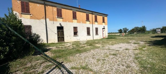 8-Zimmer Haus in Alfonsine, Italy, Nr. 127973 2