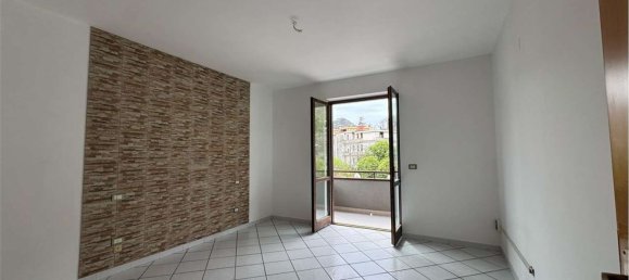 Apartamento T4 em Roccapiemonte, Italy N.º 315553 13