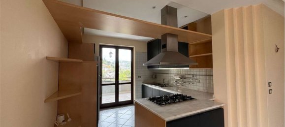 Apartamento T4 em Roccapiemonte, Italy N.º 315553 4