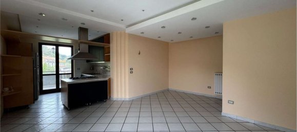 Apartamento T4 em Roccapiemonte, Italy N.º 315553 3