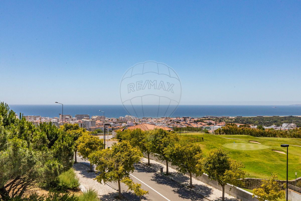 4 bedrooms Penthouse in Almada, Portugal No. 88463