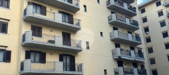 4-salle Appartement à Palermo, Italy No. 172603 17