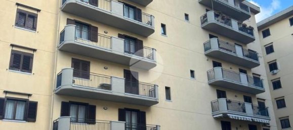 4-salle Appartement à Palermo, Italy No. 172603 18