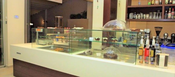 900m² Property in Thessaloniki, Greece No. 4673 5