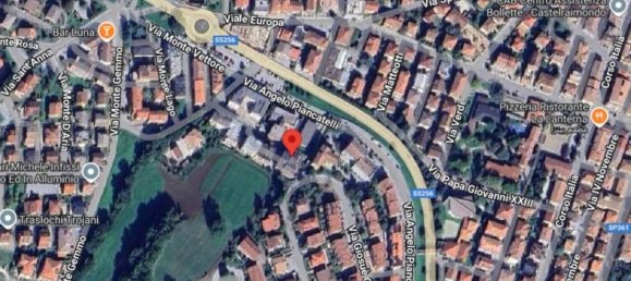 Gewerbliche Immobilie in Castelraimondo, Italy 76m², Nr. 265736 7