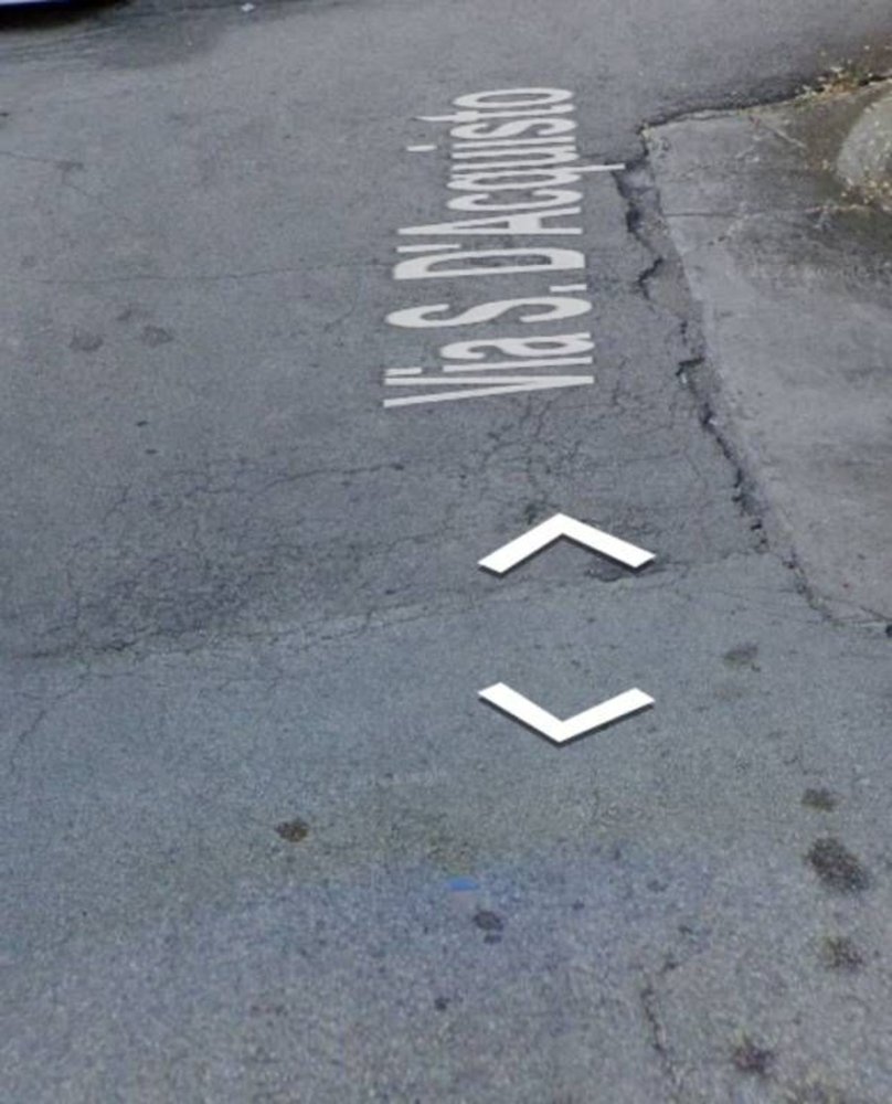 Gewerbliche Immobilie in Castelraimondo, Italy 76m², Nr. 265736