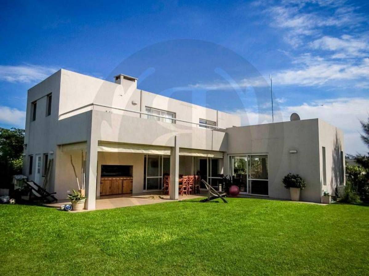 3 Schlafzimmer Haus in Tigre, Argentina, Nr. 68413