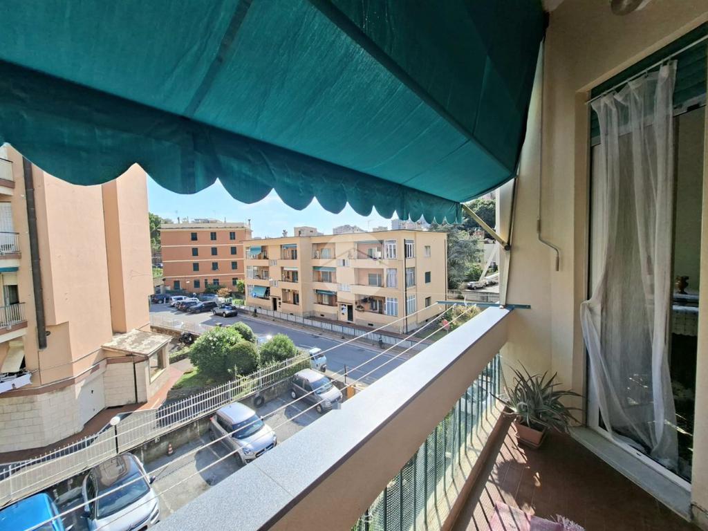 2 bedrooms Apartment in Genoa, Italy No. 263341