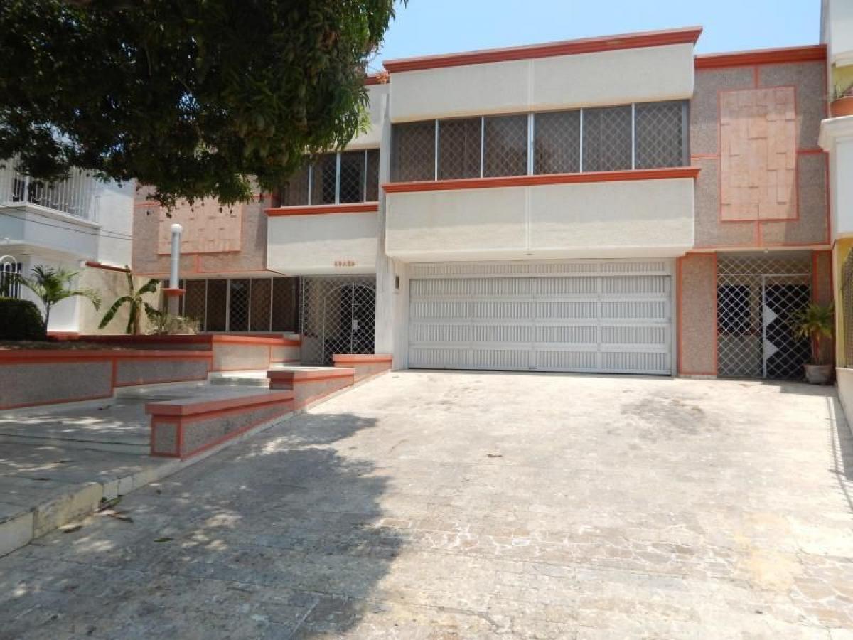 9 bedrooms House in Atlantico, Colombia No. 8475