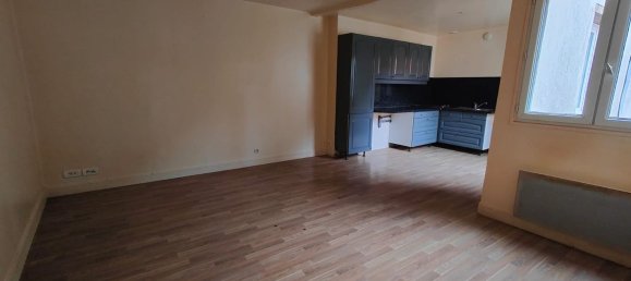 1 bedroom Apartment in Donnemarie-Dontilly, France No. 174526 2