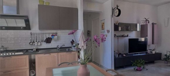 3 rooms Apartment in Savona, Italy No. 299533 5