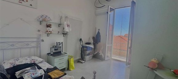 3 rooms Apartment in Savona, Italy No. 299533 12