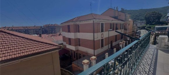 3 rooms Apartment in Savona, Italy No. 299533 16