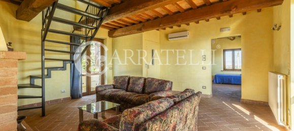 Дом с 5 спальнями в Кастильоне дель Лаго, Италия № 46311 48