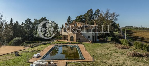 Дом с 5 спальнями в Кастильоне дель Лаго, Италия № 46311 11