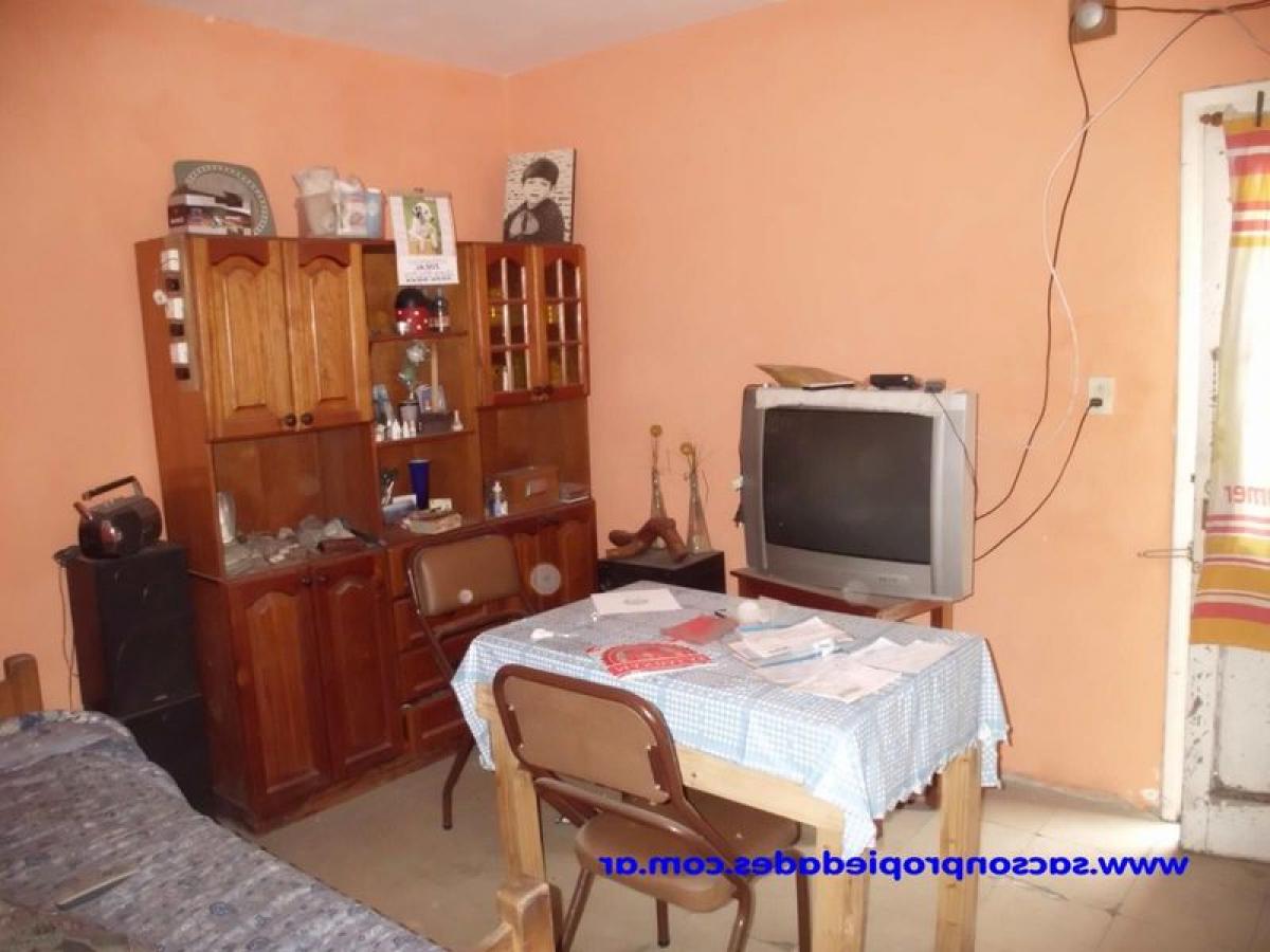 Studio in Bermudez, Argentina No. 11933