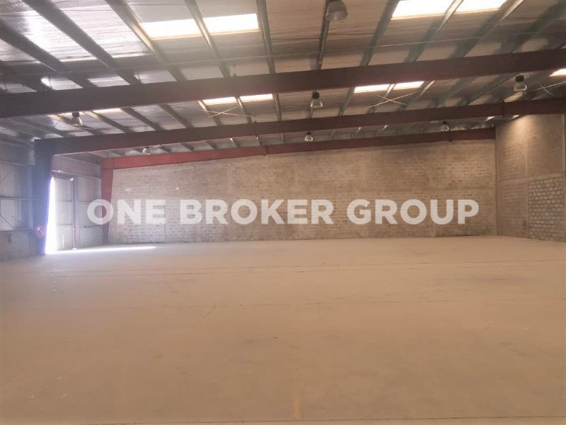 780.4m² Warehouse in Dubai Investment Park, UAE No. 1136