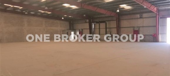 780.4m² Warehouse in Dubai Investment Park, UAE No. 1136 3