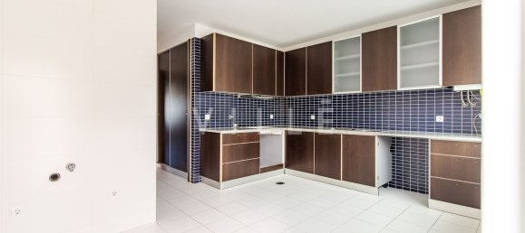 4 bedrooms Apartment in Aveiro, Portugal No. 137950 8