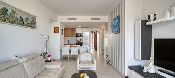 3 bedrooms Bungalow in Torrevieja, Spain No. 14287 10