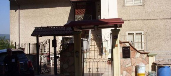 6 bedrooms Apartment in Rogliano, Italy No. 311612 9